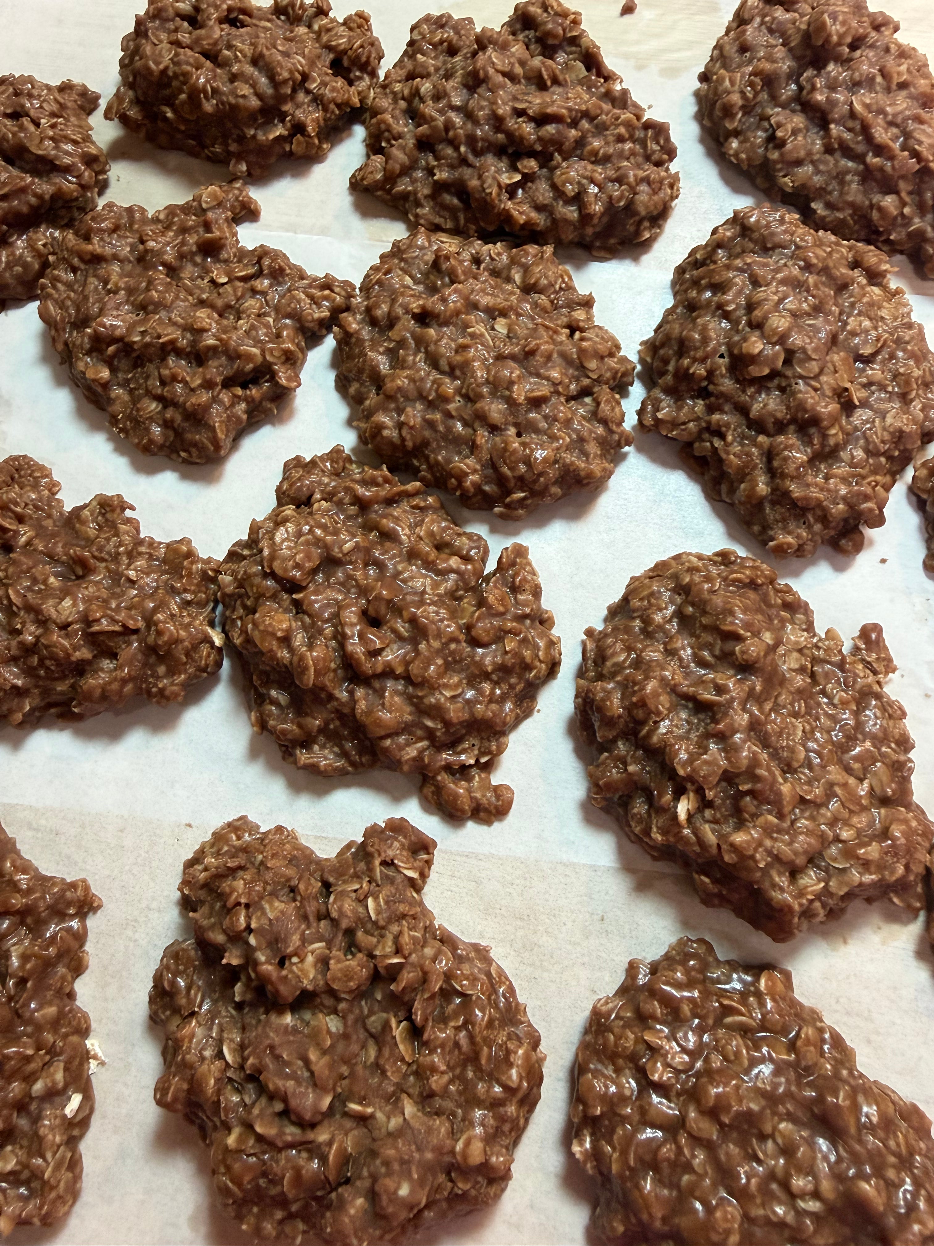 No-Bake Chocolate Peanut Butter Oatmeal Cookies
